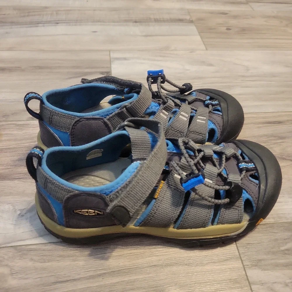 Keen Newport H2‎ Sandals Kids 2 Hiking Sandals Gray Blue Hicking Outdoor